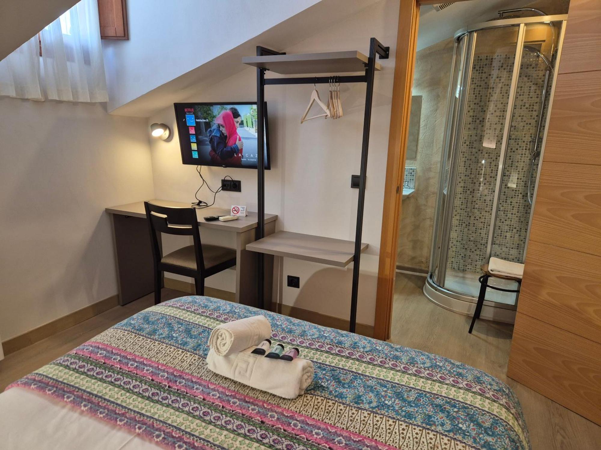 Hostal Bavieca Medinaceli Exteriör bild
